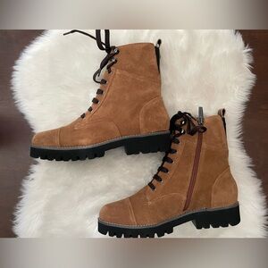 New! Donald Pliner Boots